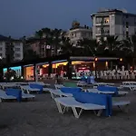 Delfino Aparthotel