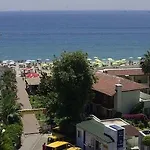 Aparthotel Delfino 4*